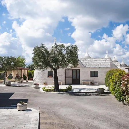 Trulli Loco Villa